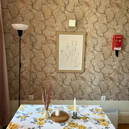Lazarus View Apartment *