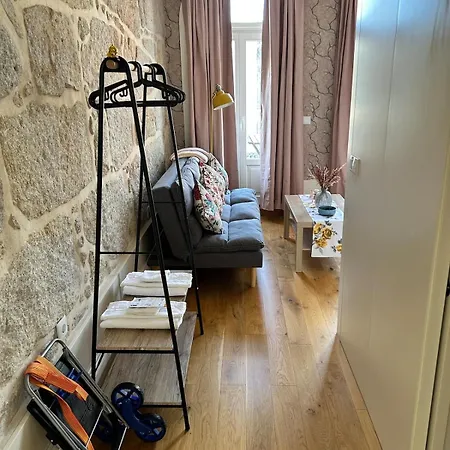 A Balcony And Garden View Apartment Apartmán Porto