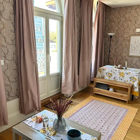Lazarus View Apartment
