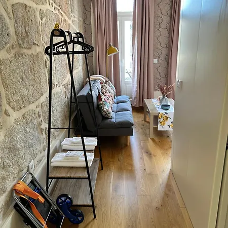 Lazarus View Apartment *