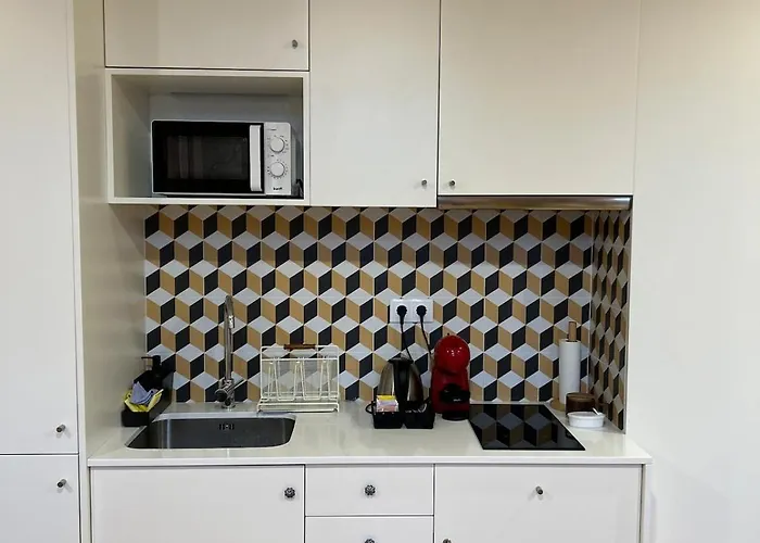 Lazarus View Apartment